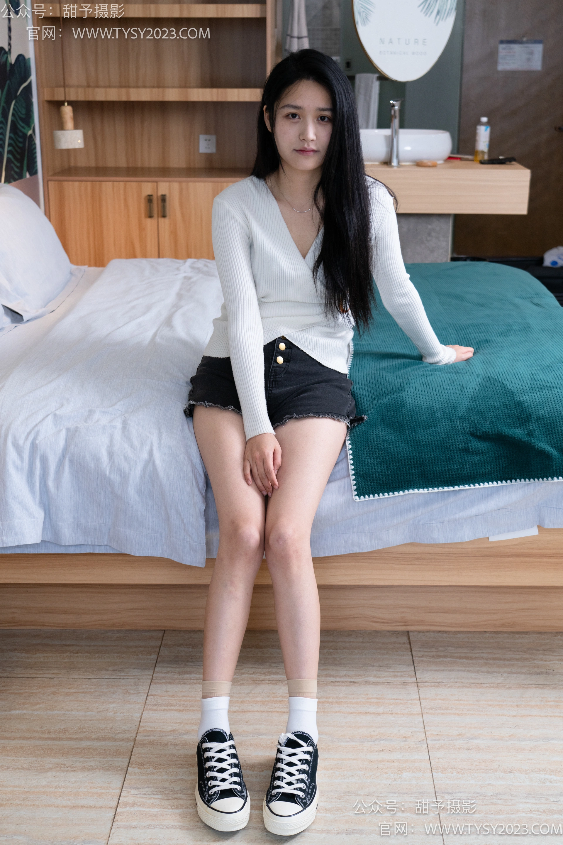 甜予摄影 No.099 澜澜-帆布鞋、皮鞋、短肉丝、白棉袜、裸足 0